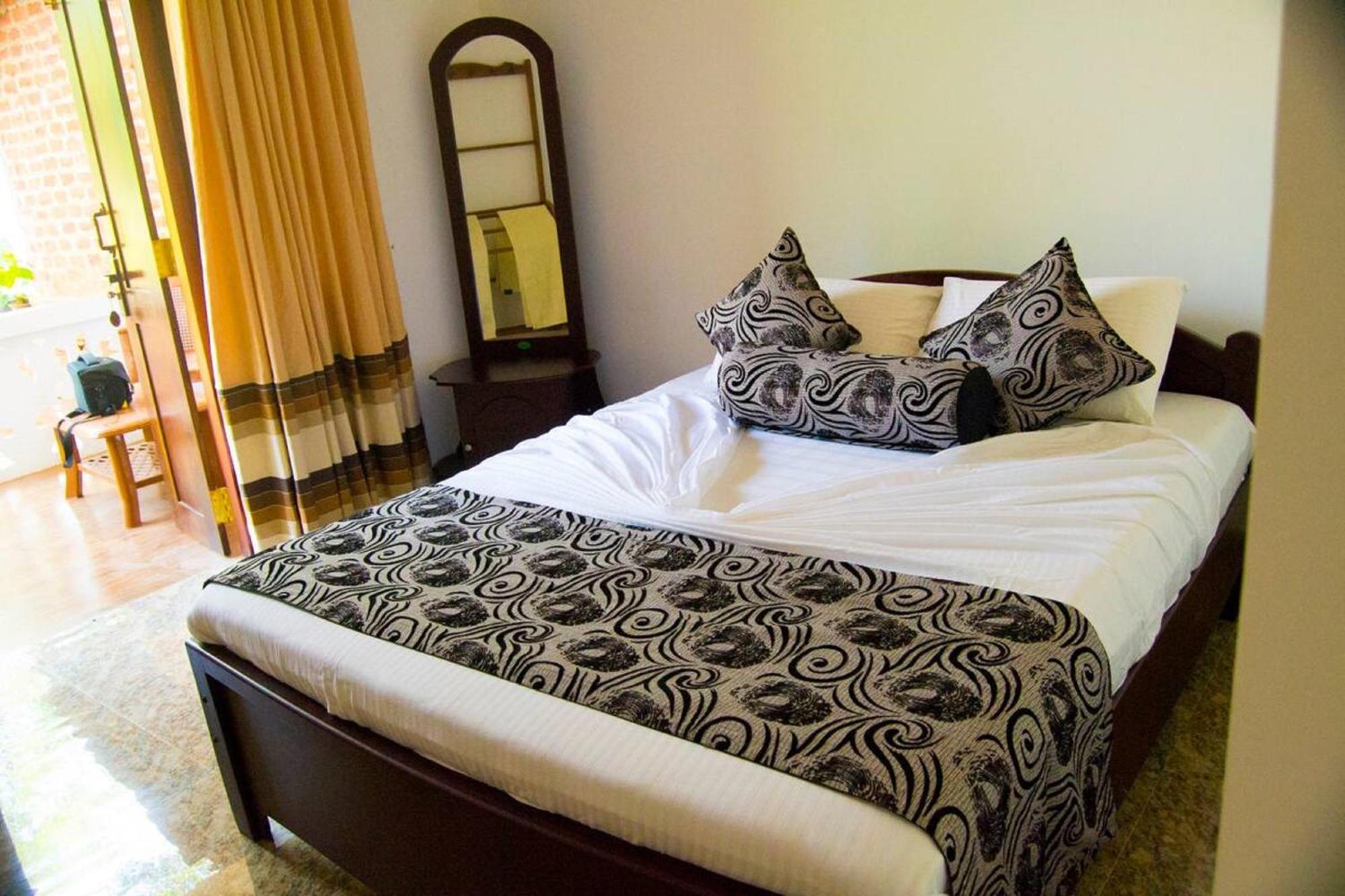 Iduwara Guest Apartment Сигирия Екстериор снимка