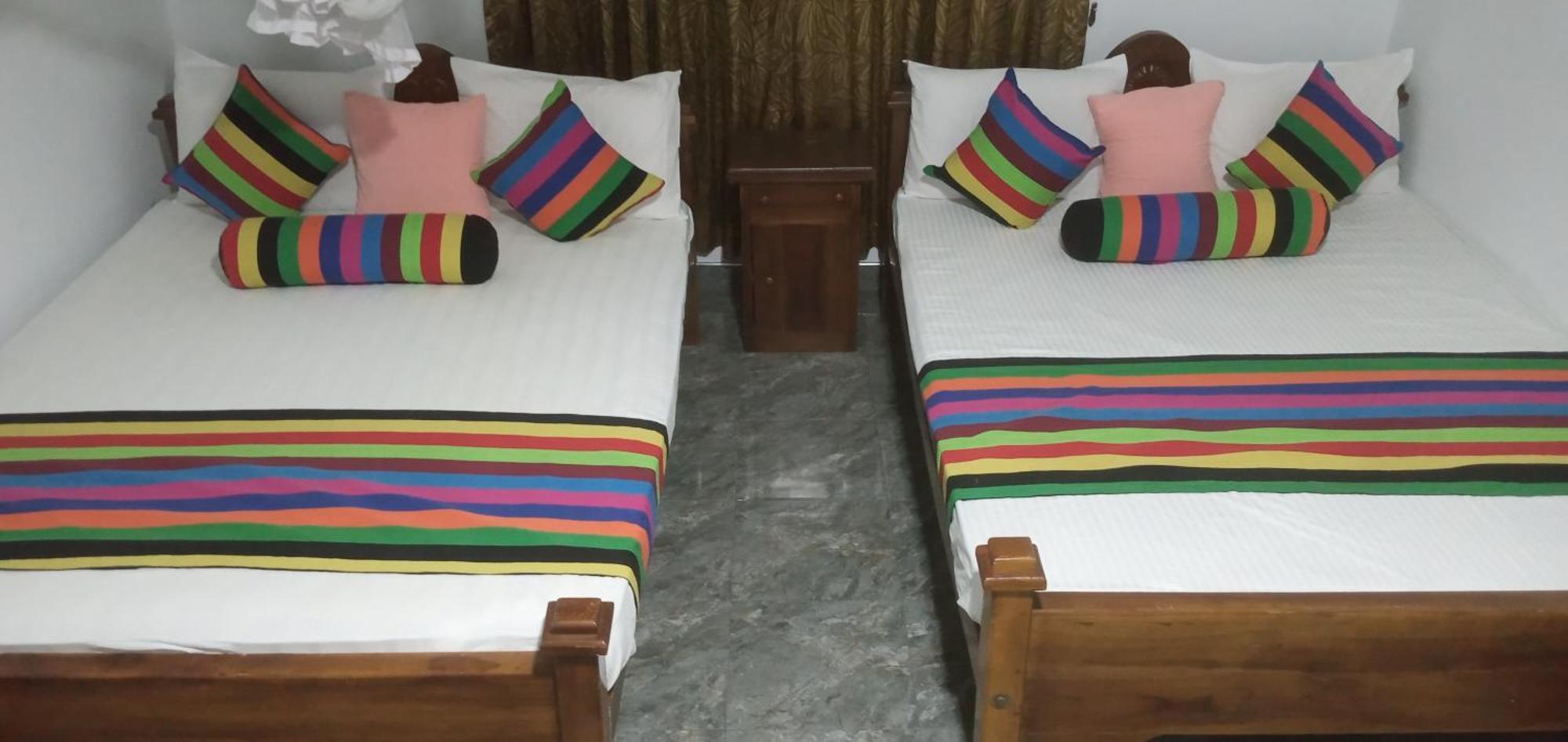 Iduwara Guest Apartment Сигирия Екстериор снимка